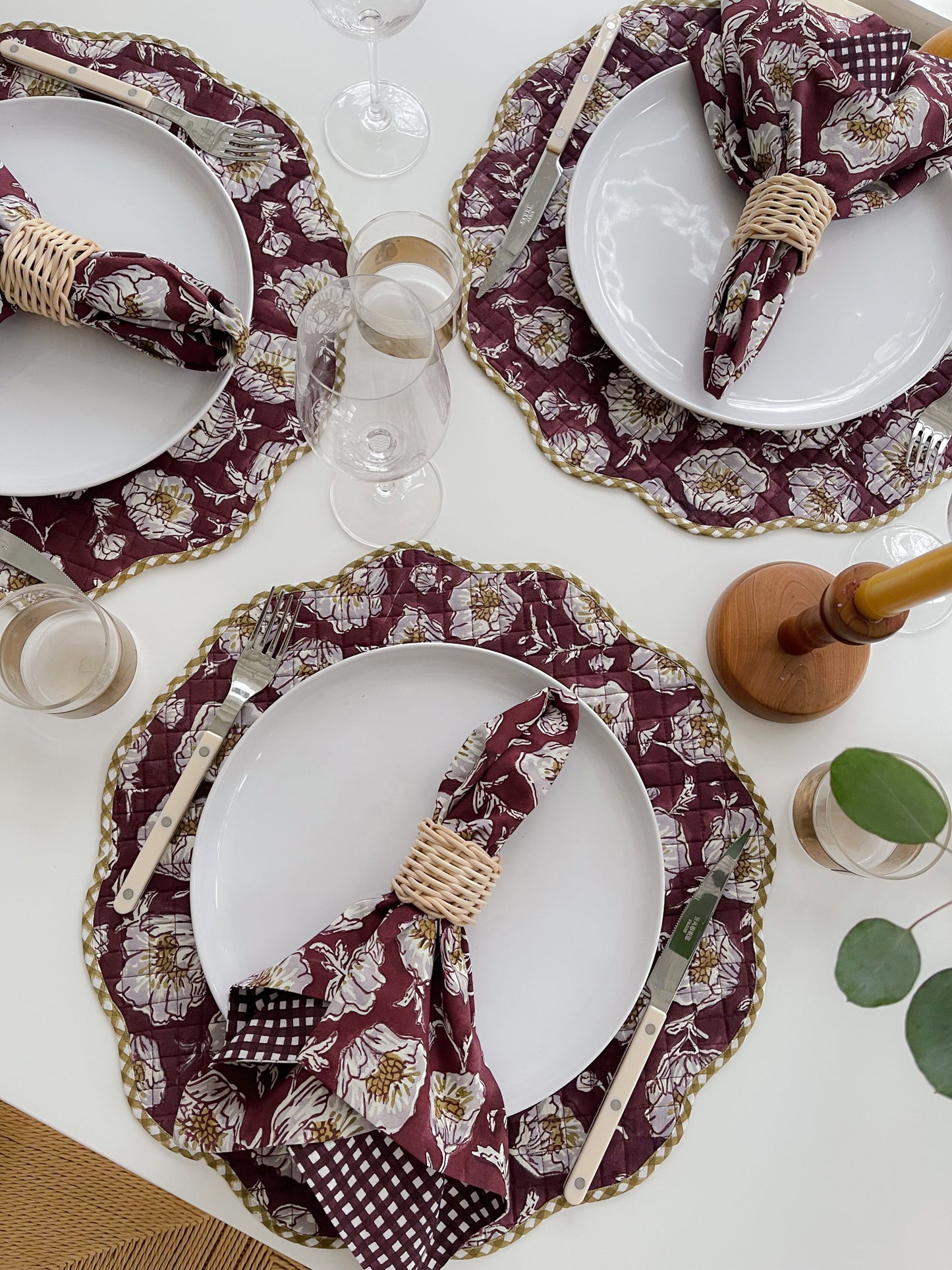 Floral Scalloped Placemats